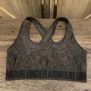 Under Armour Sports Bra size S